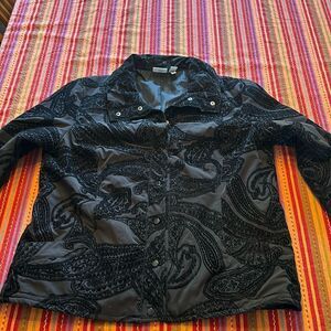 Light weight black paisley print Chico’s Zenergy jacket size 3